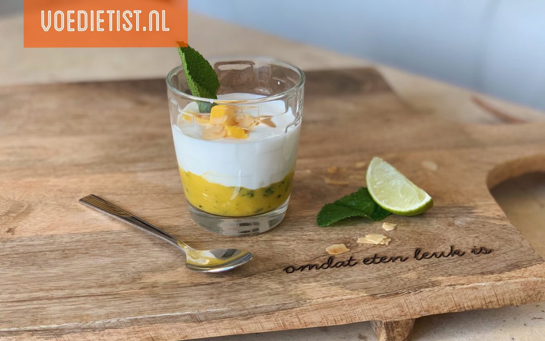 Recept: Frisse mango Skyr toetje met munt en amandel