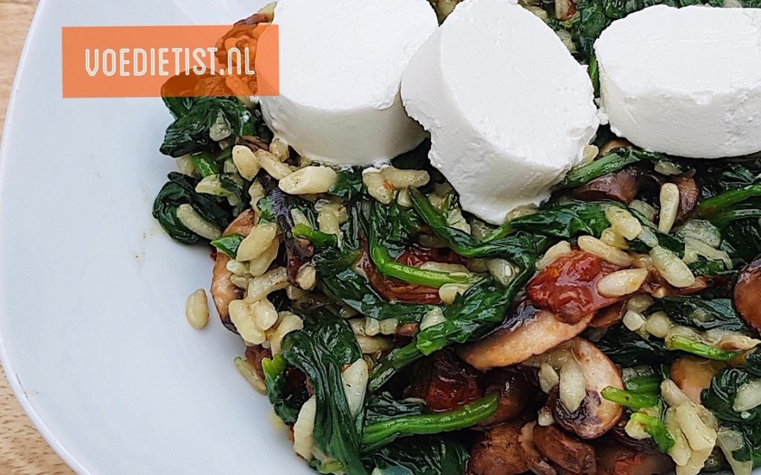 Recept: Vegetarische risotto met spinazie en geitenkaas